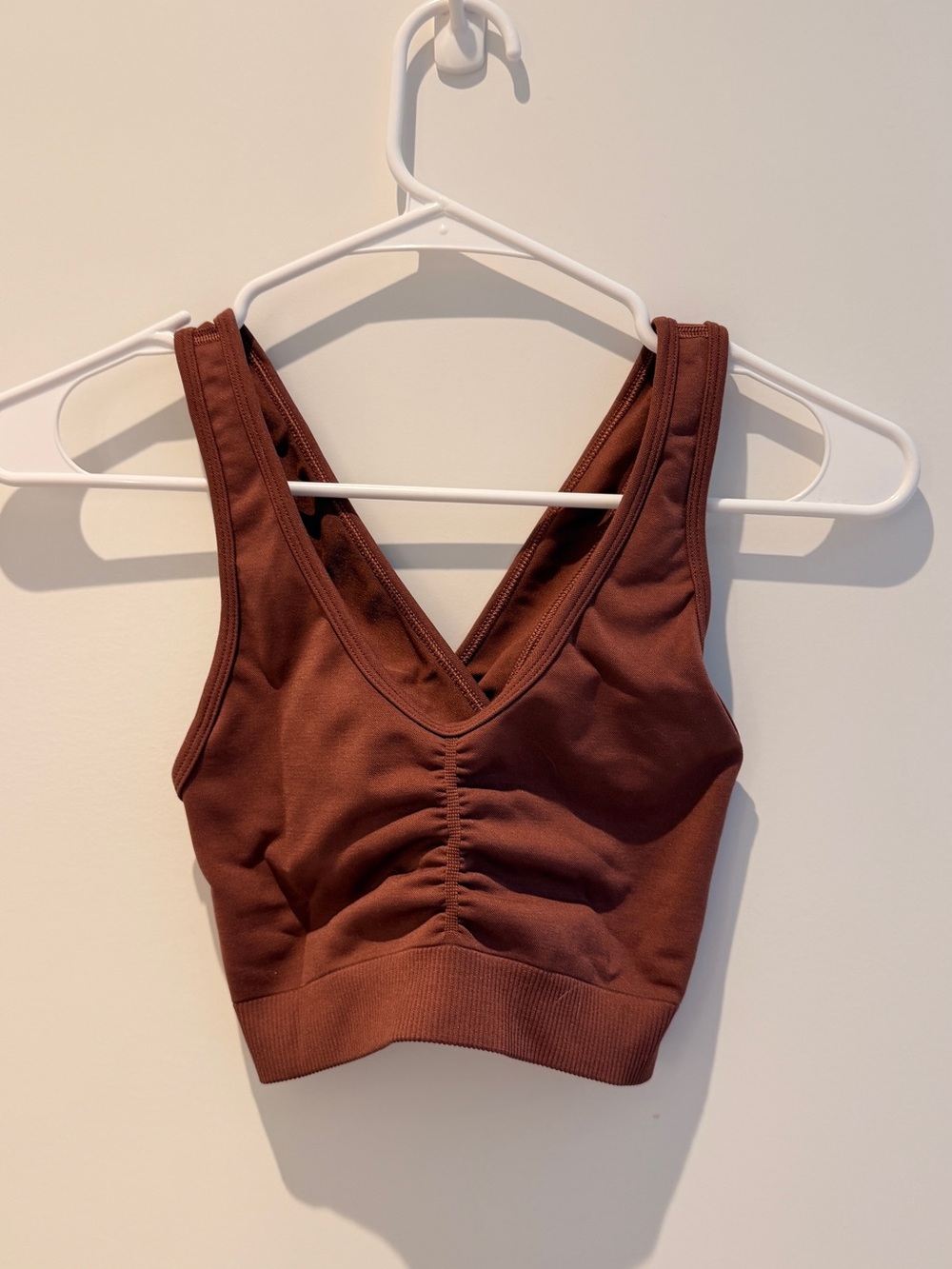 Alphalete Chocolate Brown V-Neck Ruched Sports Bra